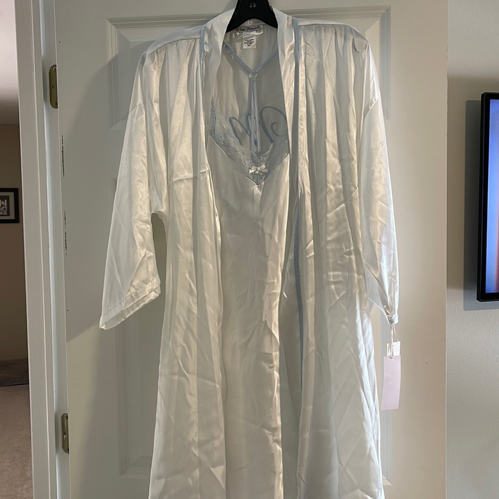 Bride gown and robe, 2 piece set